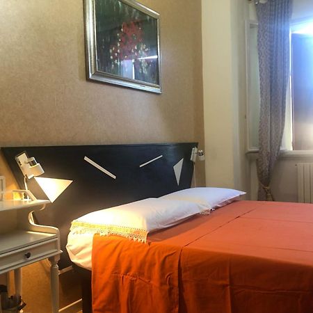 フォッソンブローネ La Finestra Sul Fiume Bed & Breakfast エクステリア 写真
