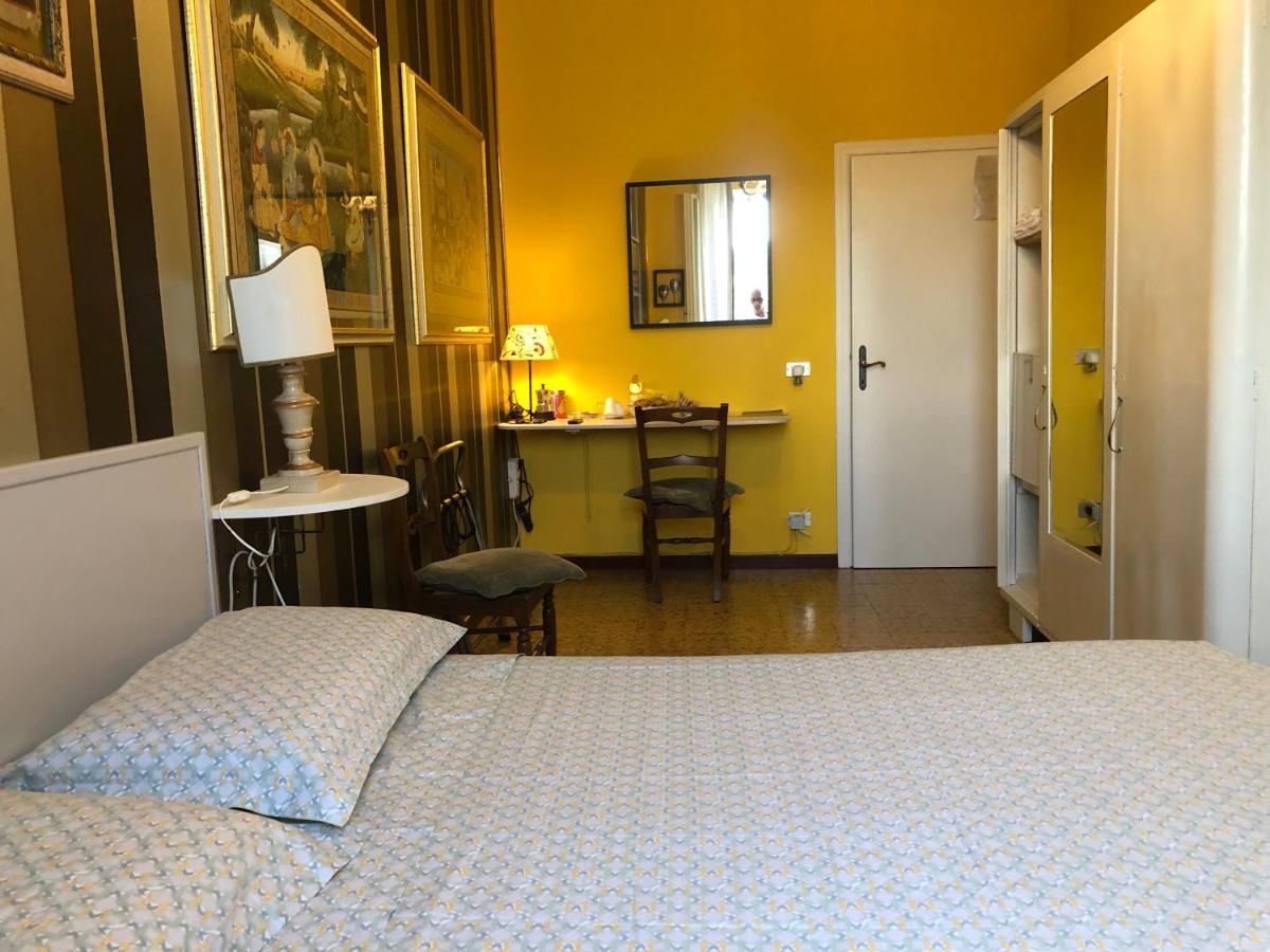 フォッソンブローネ La Finestra Sul Fiume Bed & Breakfast エクステリア 写真