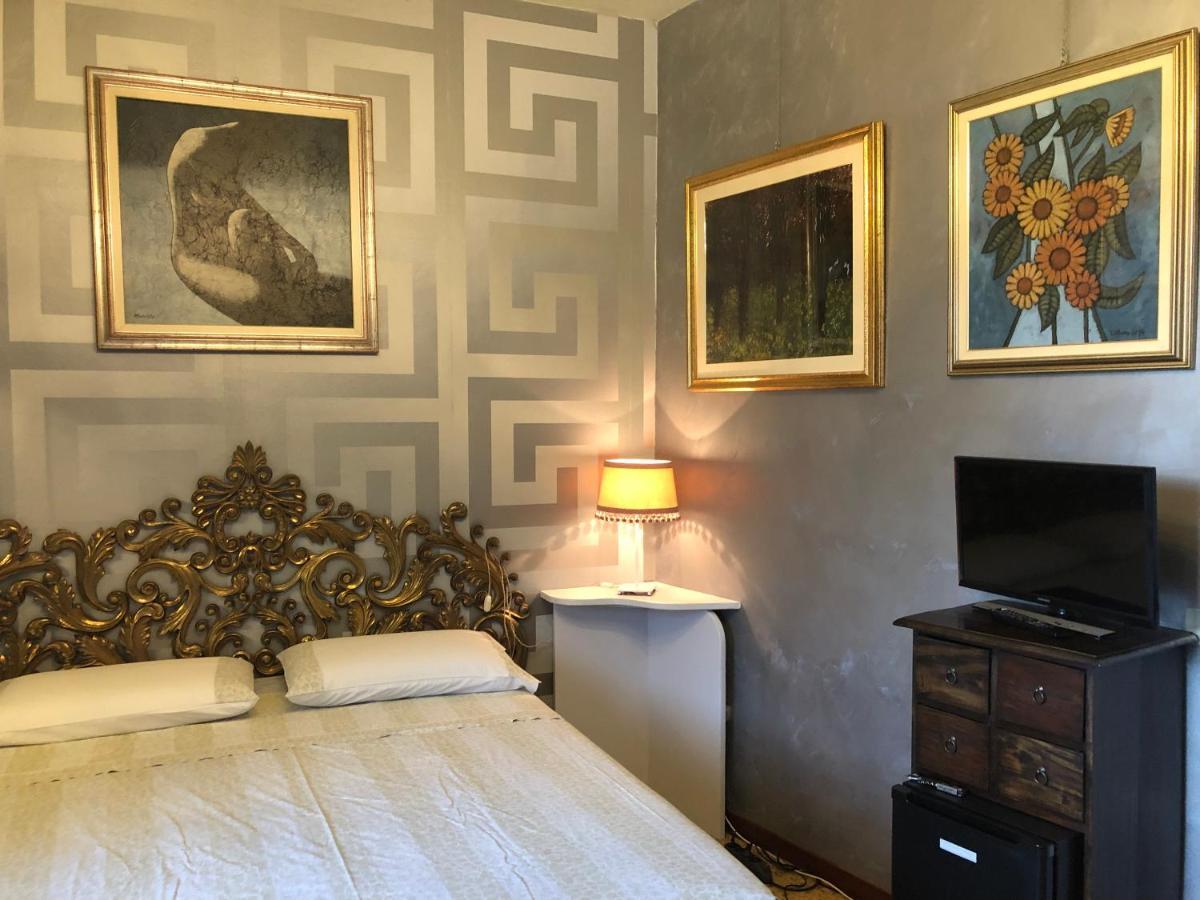 フォッソンブローネ La Finestra Sul Fiume Bed & Breakfast エクステリア 写真