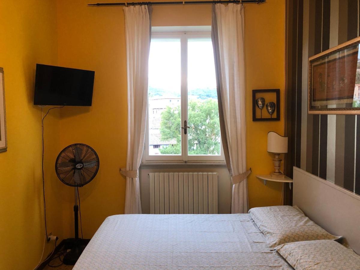 フォッソンブローネ La Finestra Sul Fiume Bed & Breakfast エクステリア 写真
