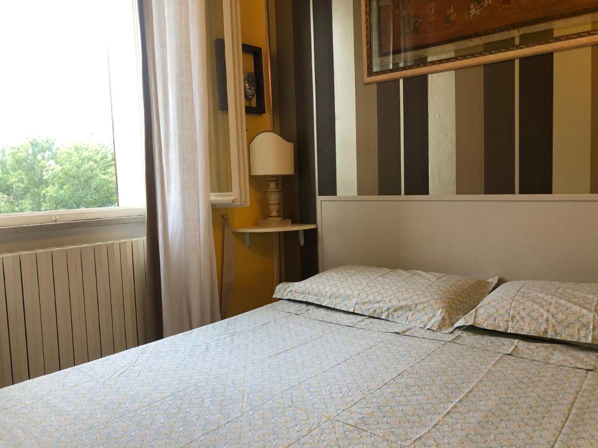 フォッソンブローネ La Finestra Sul Fiume Bed & Breakfast エクステリア 写真