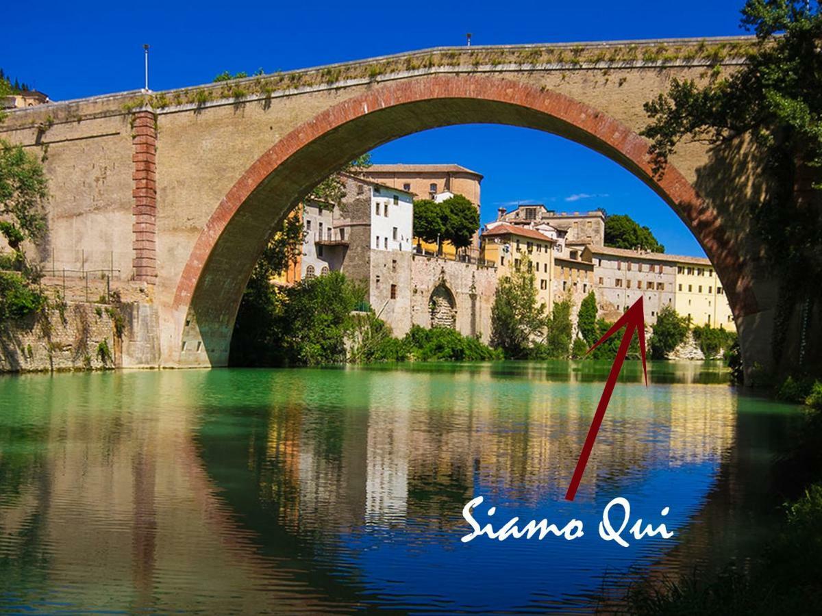 フォッソンブローネ La Finestra Sul Fiume Bed & Breakfast エクステリア 写真