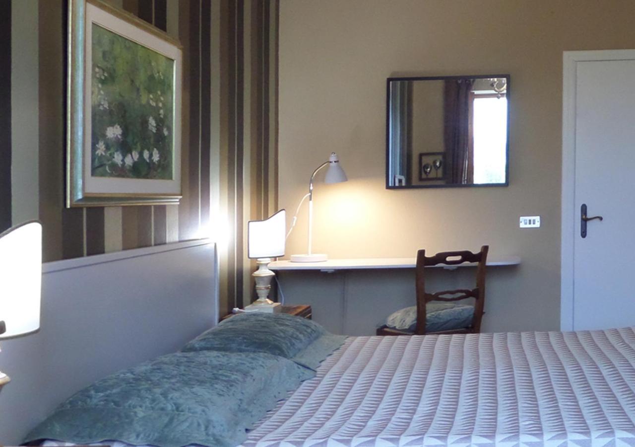 フォッソンブローネ La Finestra Sul Fiume Bed & Breakfast エクステリア 写真